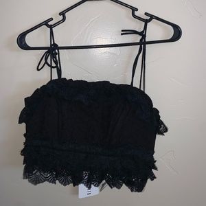 Lace ruffle cropped tank